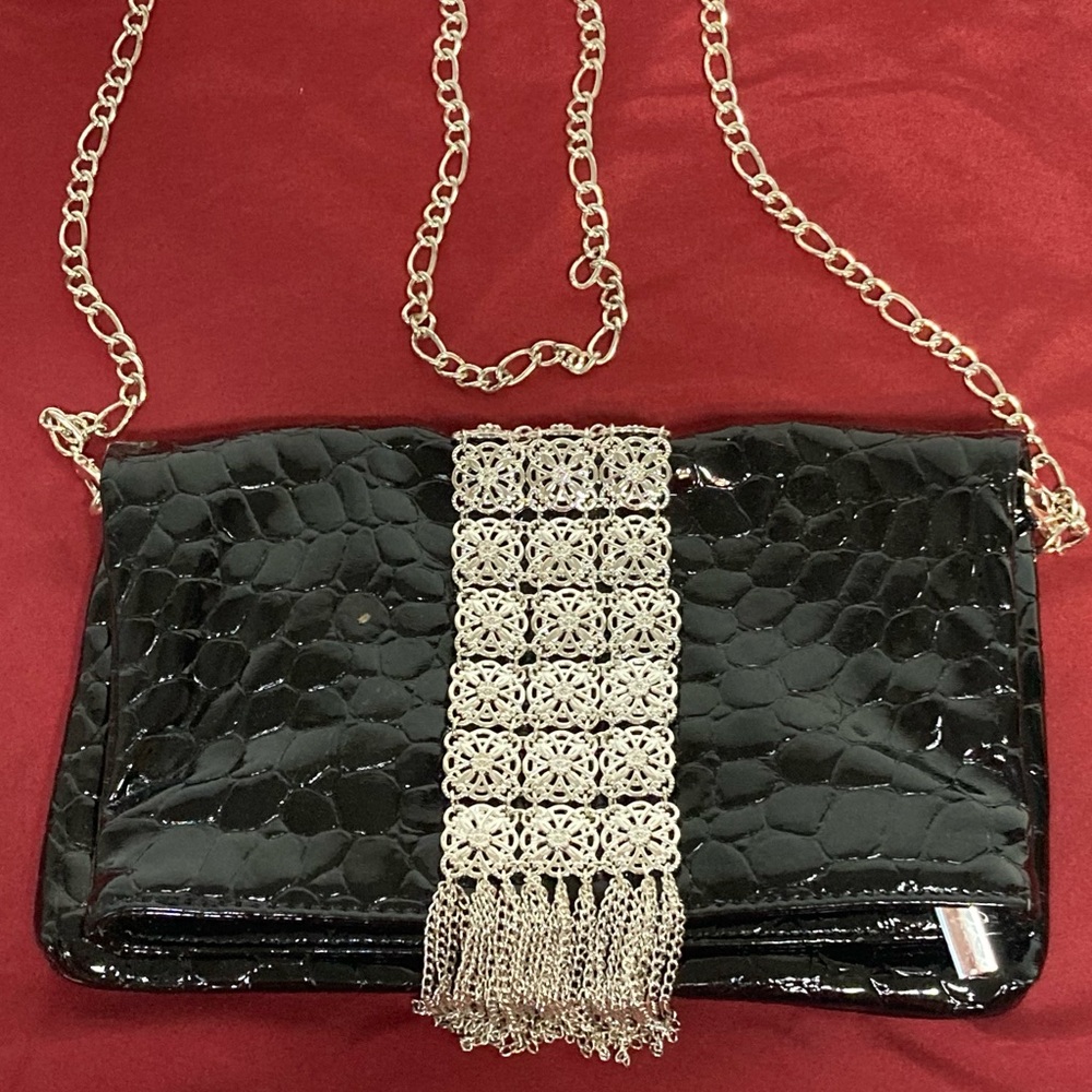 VINTAGE BLACK & WHITE DRESS PURSE w/ SILVER FRINGE SHOULDER CHAIN - NEVER USED
